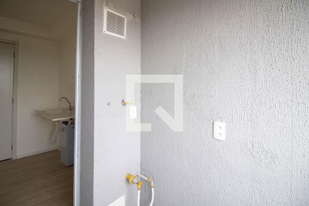 Varanda/Serviço de apartamento para alugar com 2 quartos, 32m² em Vila Plana, São Paulo