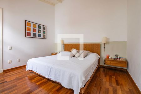 Suíte de casa à venda com 3 quartos, 200m² em Pinheiros, São Paulo