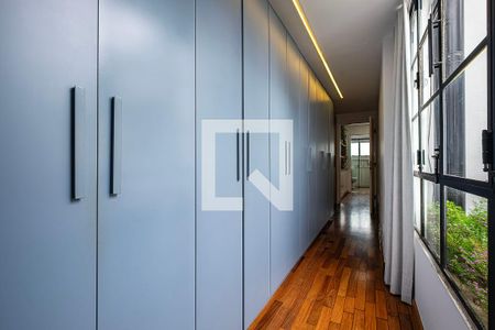 Suíte de casa à venda com 3 quartos, 200m² em Pinheiros, São Paulo