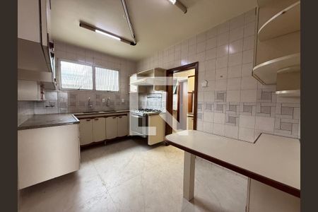 Apartamento para alugar com 4 quartos, 147m² em Sion, Belo Horizonte