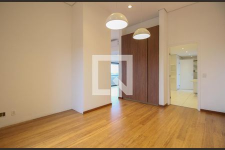 Apartamento à venda com 3 quartos, 342m² em Vila Progredior, São Paulo