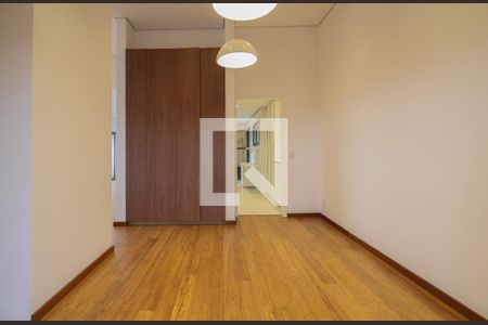 Apartamento à venda com 3 quartos, 342m² em Vila Progredior, São Paulo