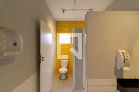 Banheiro 1 de casa à venda com 1 quarto, 110m² em Vila Gertrudes, São Paulo