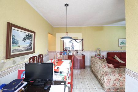 Casa para alugar com 3 quartos, 150m² em Vila Sabrina, São Paulo