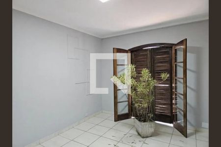 Casa para alugar com 4 quartos, 280m² em Jardim Maria Rosa, Taboão da Serra