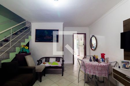 Sala de casa à venda com 2 quartos, 125m² em Jardim Adutora, São Paulo