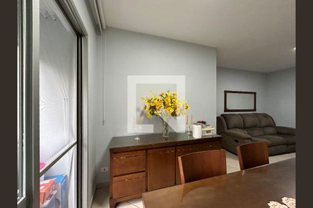 Sala de apartamento para alugar com 3 quartos, 75m² em Vila Amélia, São Paulo