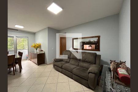 Sala de apartamento para alugar com 3 quartos, 75m² em Vila Amélia, São Paulo