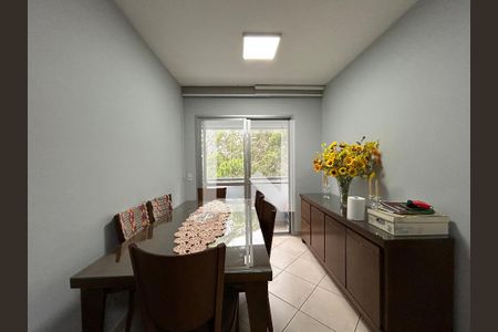 Sala de apartamento para alugar com 3 quartos, 75m² em Vila Amélia, São Paulo