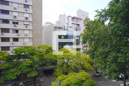 Varanda _Vista de kitnet/studio para alugar com 1 quarto, 42m² em Independência, Porto Alegre
