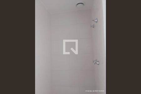 Banheiro de apartamento para alugar com 2 quartos, 40m² em Anchieta, Nilópolis