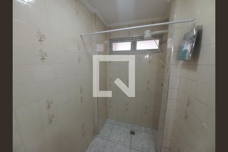 Banheiro de apartamento para alugar com 1 quarto, 40m² em Itararé, São Vicente