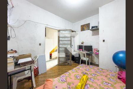 Quarto 3 - 1º Piso de casa à venda com 6 quartos, 201m² em Conjunto Confisco, Contagem