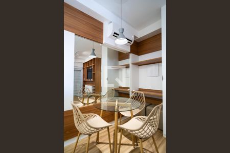 Sala de kitnet/studio para alugar com 1 quarto, 38m² em Jardim Portal da Colina, Sorocaba