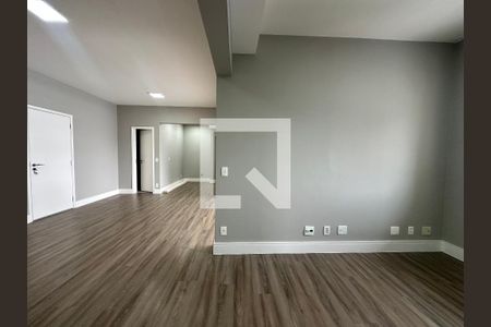 Sala de apartamento à venda com 2 quartos, 107m² em Empresarial 18 do Forte, Barueri