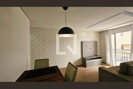 Sala de apartamento à venda com 2 quartos, 58m² em Vila Nova Esperia, Jundiaí