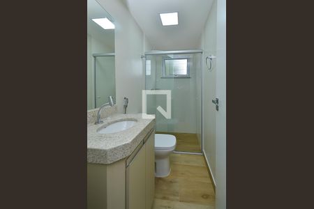 Banheiro de kitnet/studio para alugar com 1 quarto, 28m² em Ipiranga, Belo Horizonte