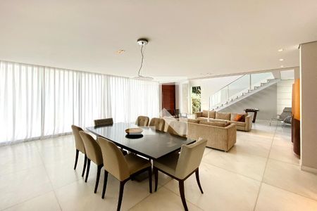 Sala de casa de condomínio à venda com 4 quartos, 512m² em Alphaville Nova Lima, Nova Lima