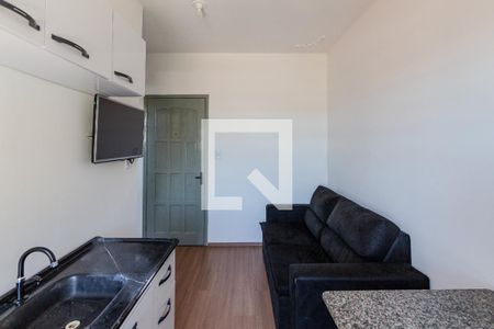 Sala/Cozinha de apartamento à venda com 1 quarto, 26m² em Azenha, Porto Alegre