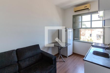 Sala/Cozinha de apartamento à venda com 1 quarto, 26m² em Azenha, Porto Alegre
