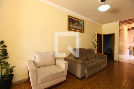 Sala de casa à venda com 4 quartos, 360m² em Milionários, Belo Horizonte