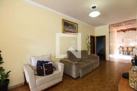 Sala de casa à venda com 4 quartos, 360m² em Milionários, Belo Horizonte