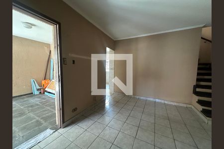 Sala de casa para alugar com 4 quartos, 125m² em Vila Sao Jorge, Barueri
