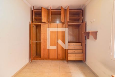 Casa para alugar com 3 quartos, 332m² em Chácara Inglesa, São Paulo