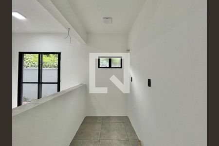 Sala - Cozinha de apartamento para alugar com 2 quartos, 42m² em Rondônia, Novo Hamburgo