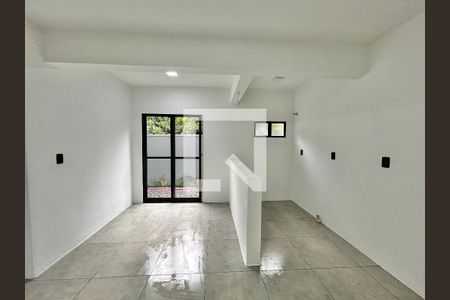 Sala - Cozinha de apartamento para alugar com 2 quartos, 42m² em Rondônia, Novo Hamburgo