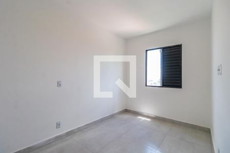 Quarto 1 de apartamento para alugar com 2 quartos, 57m² em Outeiro de São Fernando, Barueri