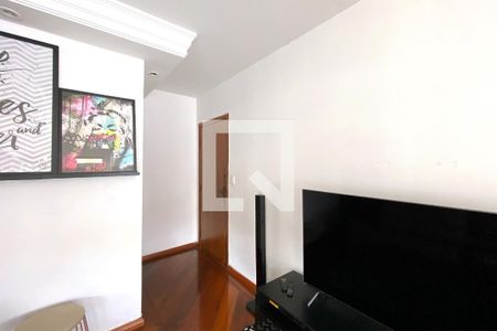 Hall de entrada de apartamento à venda com 3 quartos, 140m² em Serra, Belo Horizonte