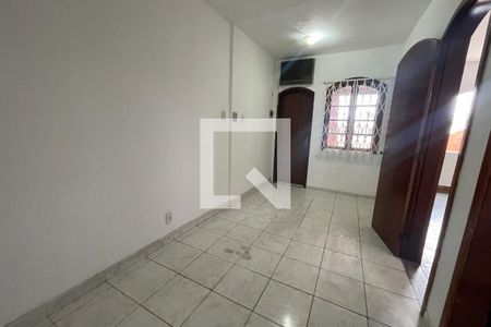 Quarto de casa para alugar com 2 quartos, 100m² em Centro, Duque de Caxias