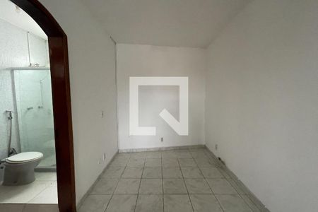 Quarto de casa para alugar com 2 quartos, 100m² em Centro, Duque de Caxias