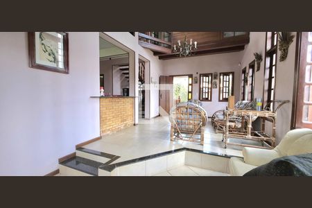 Casa para alugar com 5 quartos, 2000m² em Joá, Lagoa Santa