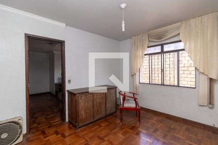 Quarto 1 de casa para alugar com 4 quartos, 335m² em Alípio de Melo, Belo Horizonte