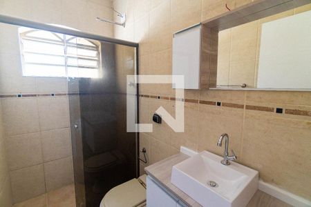 Banheiro da Suíte de casa para alugar com 4 quartos, 130m² em Parque Jabaquara, São Paulo