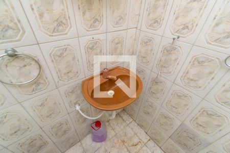 Banheiro de casa para alugar com 1 quarto, 65m² em Penha Circular, Rio de Janeiro