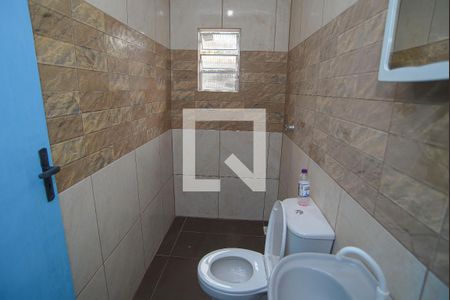 Banheiro de casa para alugar com 2 quartos, 65m² em Santa Isabel, Viamão