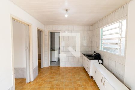Sala/Cozinha de casa para alugar com 2 quartos, 60m² em Medianeira, Porto Alegre