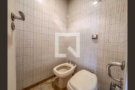Lavabo de apartamento à venda com 4 quartos, 280m² em Laranjeiras, Rio de Janeiro