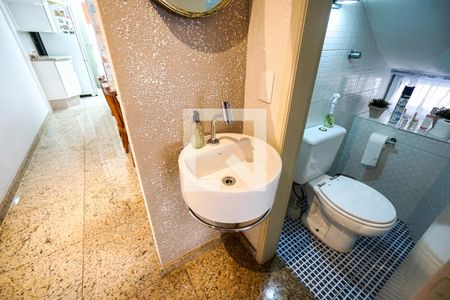 Pia de casa para alugar com 3 quartos, 140m² em Cidade Mãe do Céu, São Paulo