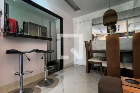 Sala de apartamento à venda com 2 quartos, 59m² em Taquara, Rio de Janeiro