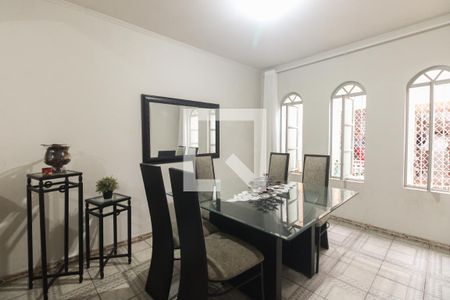 Sala de casa à venda com 5 quartos, 270m² em Vila Moreira, São Paulo
