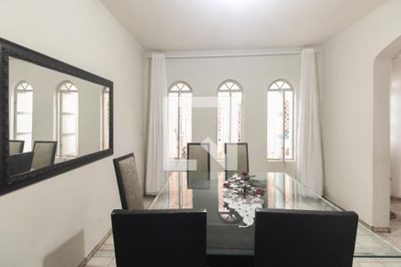 Sala de casa à venda com 5 quartos, 270m² em Vila Moreira, São Paulo