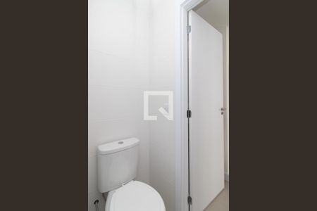 Banheiro de apartamento para alugar com 1 quarto, 34m² em Farroupilha, Porto Alegre