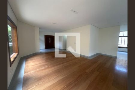 Sala de casa de condomínio à venda com 3 quartos, 362m² em Alphaville Residencial Um, Barueri