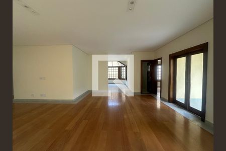 Sala de casa de condomínio à venda com 3 quartos, 362m² em Alphaville Residencial Um, Barueri