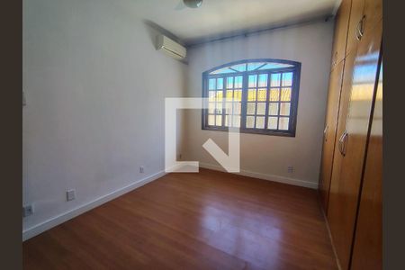 Casa à venda com 4 quartos, 132m² em Tauá, Rio de Janeiro