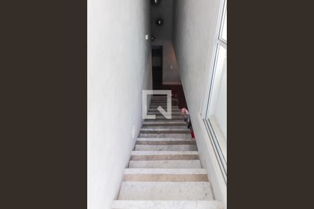 Escadas de apartamento para alugar com 3 quartos, 233m² em Cidade São Francisco, São Paulo